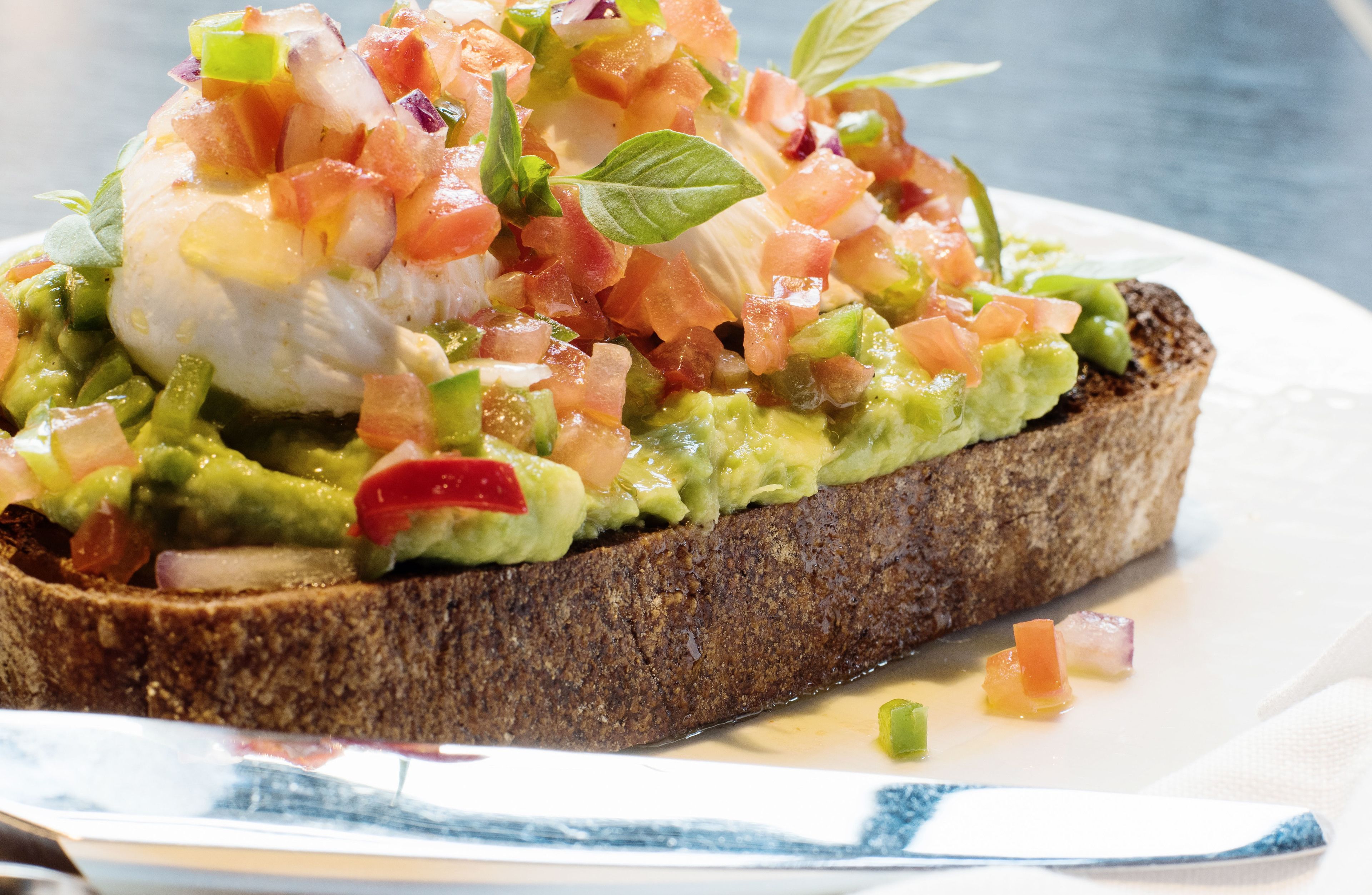 daily buffet breakfast (gbp 25 per person)