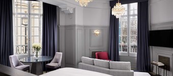 The Trafalgar St. James London, Curio Collection by Hilton