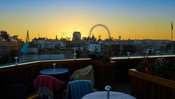 Almoço e jantar, culinária europeia moderna