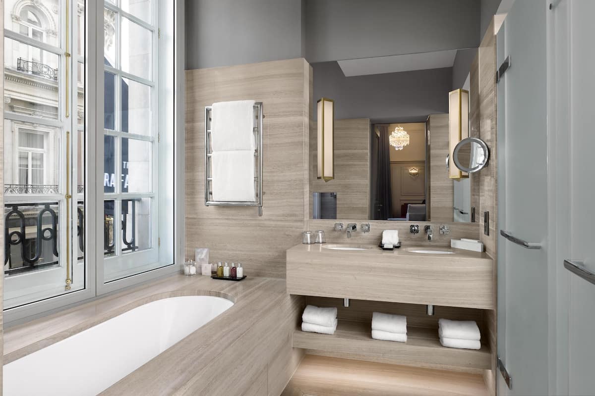 Suite (Landseer) | View from room