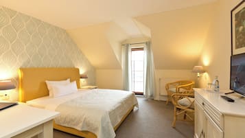 Minibar, in-room safe, travel cot, free WiFi