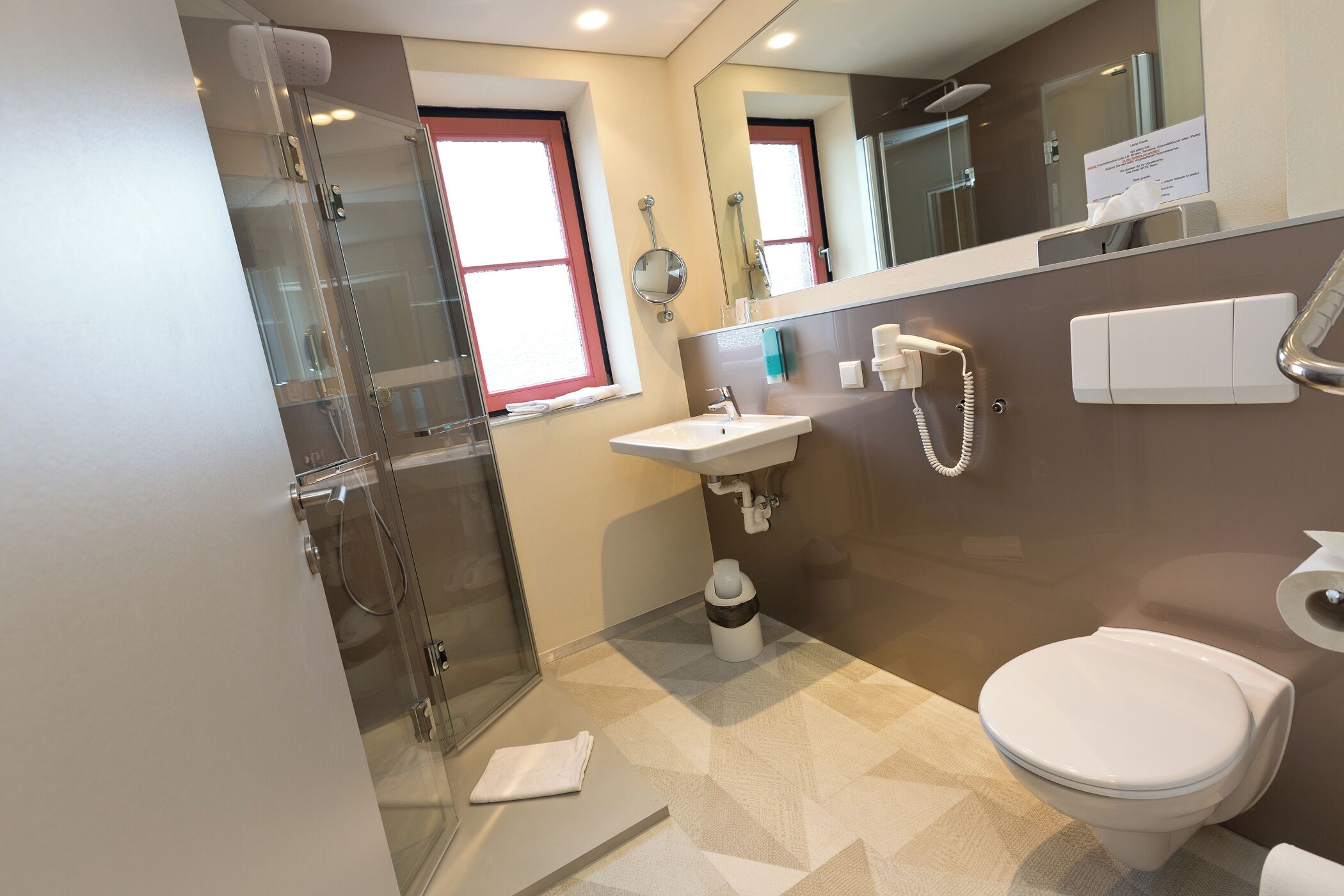 comfort double room | bathroom | hair dryer, towels, soap, shampoo