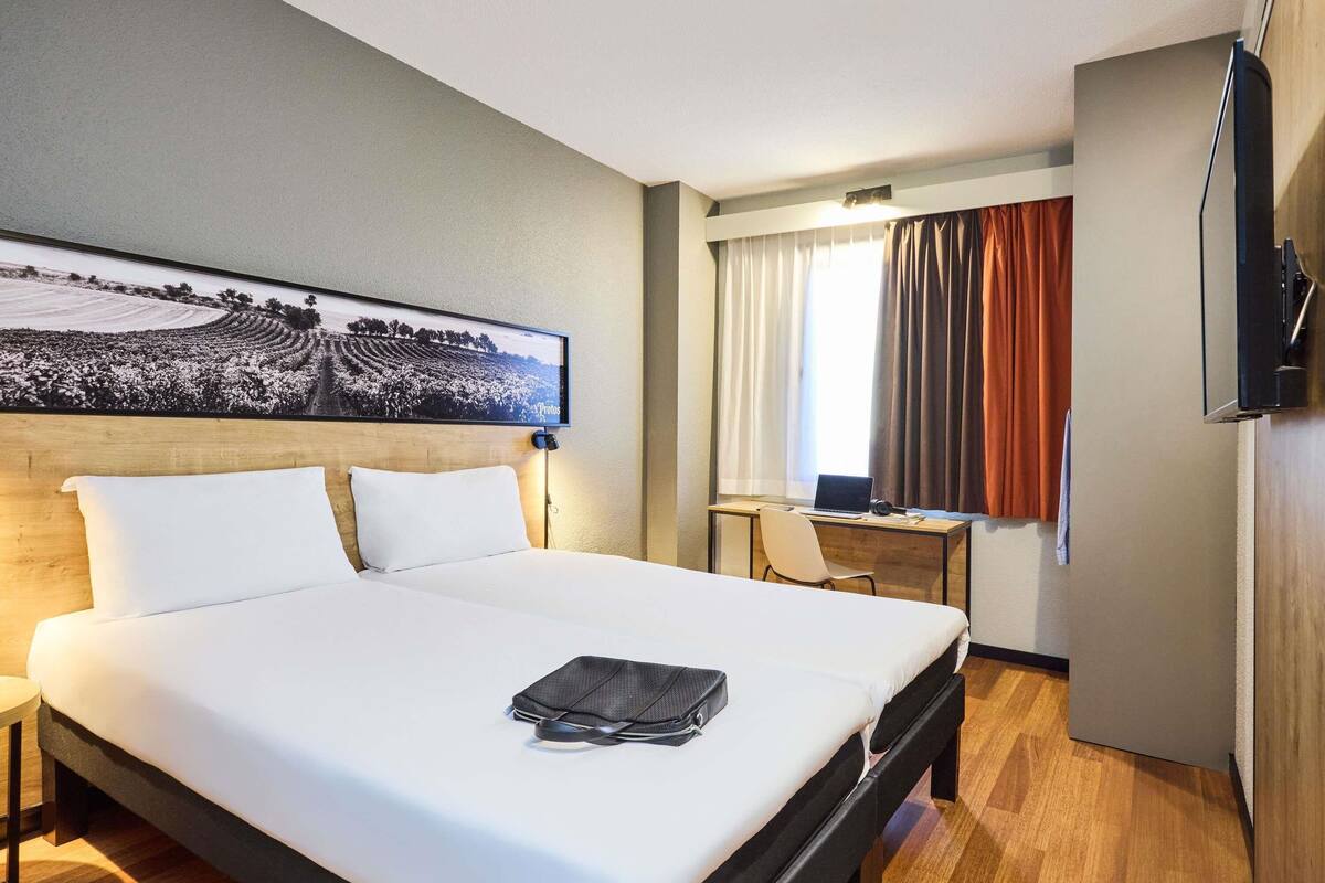 Premium bedding, desk, free WiFi, bed sheets