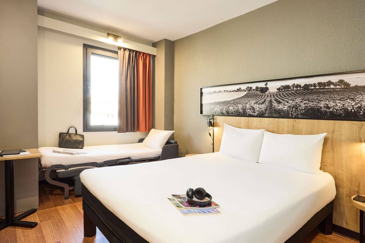 Premium bedding, desk, free WiFi, bed sheets