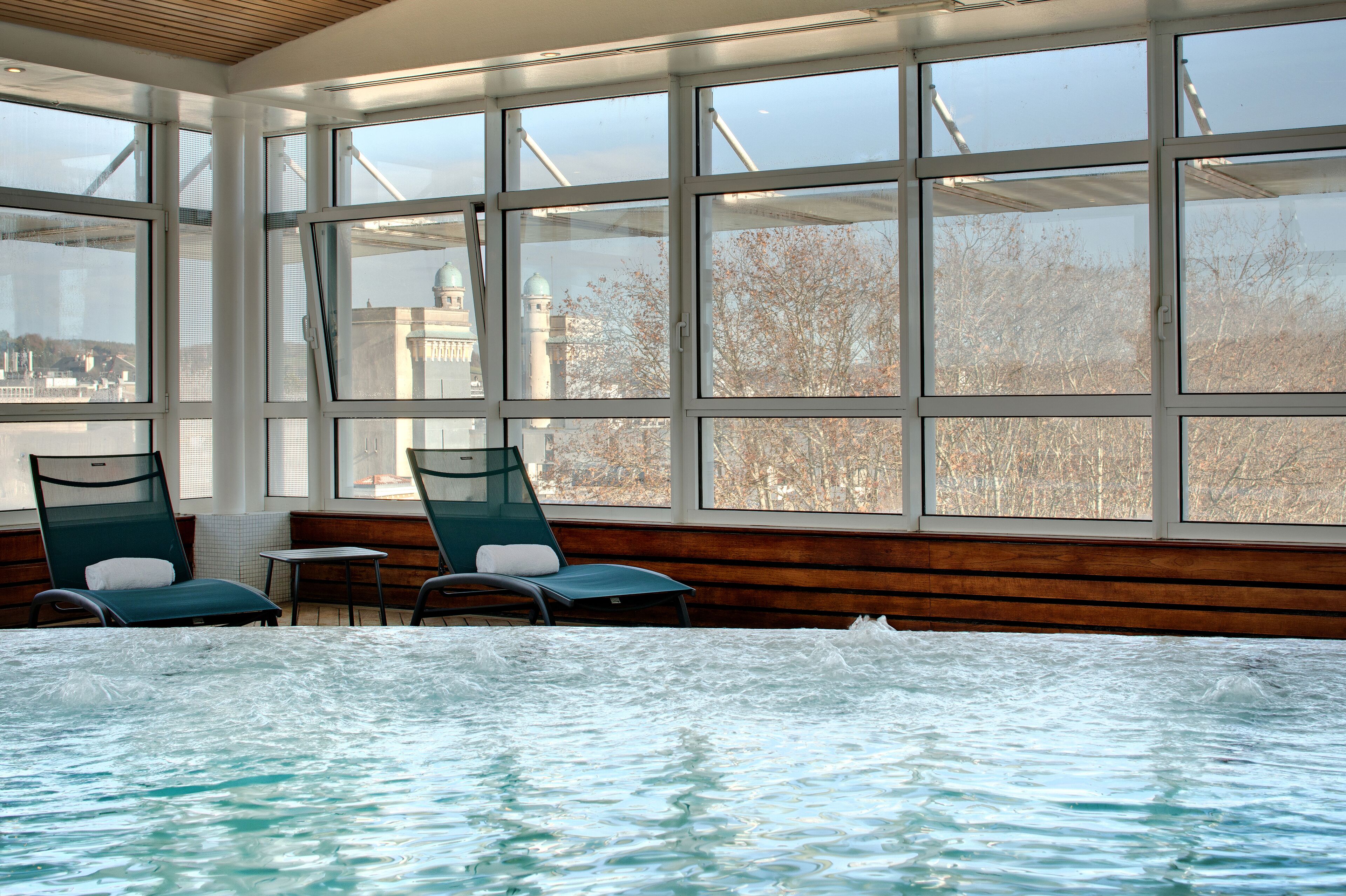 Indoor pool, outdoor pool, open 8:00 AM to 10:00 PM, pool umbrellas