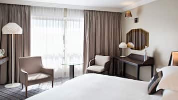 1 bedroom, down duvets, Select Comfort beds, minibar