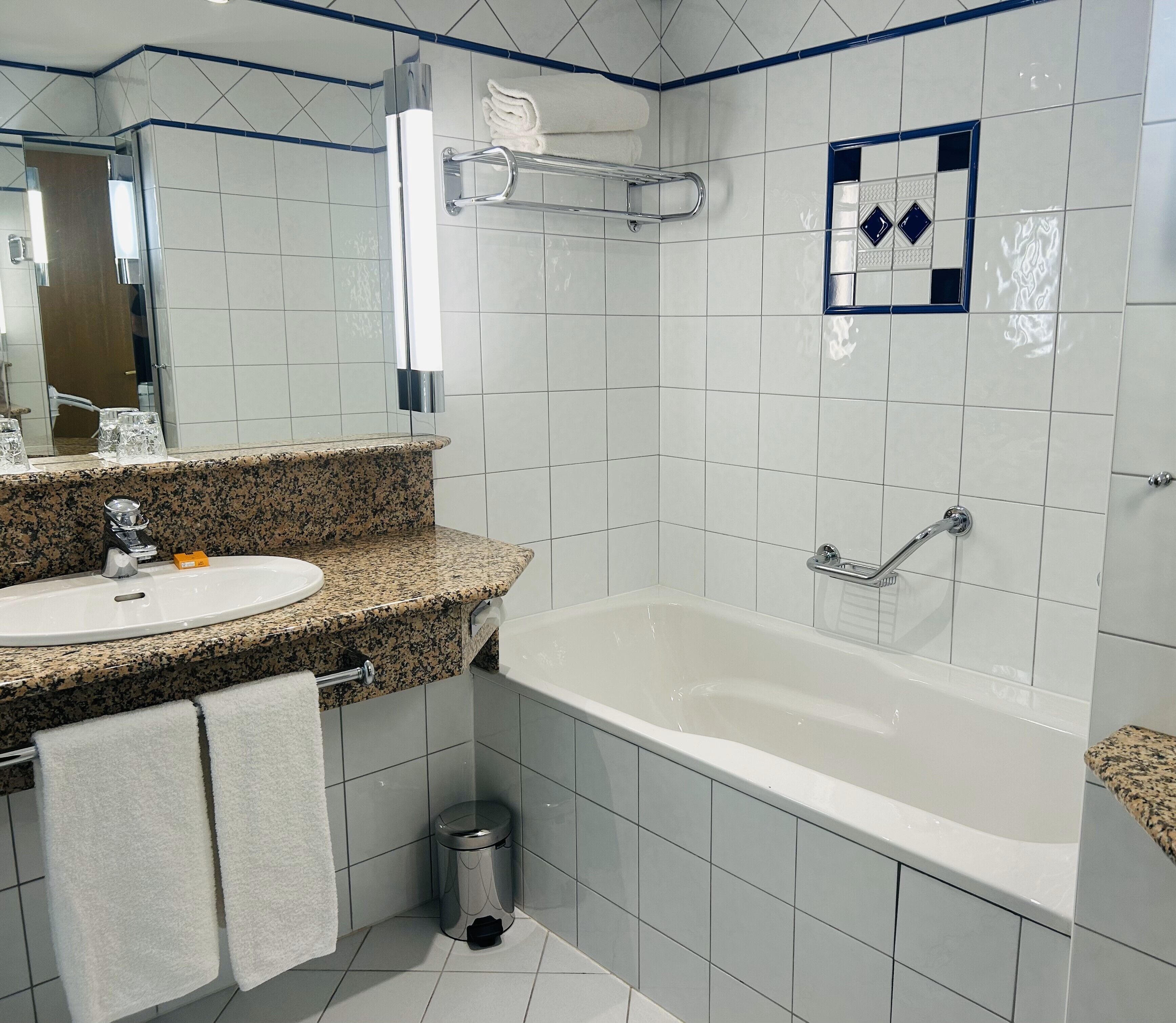 double room single use, bathtub | bathroom | free toiletries, hair dryer, bathrobes, slippers