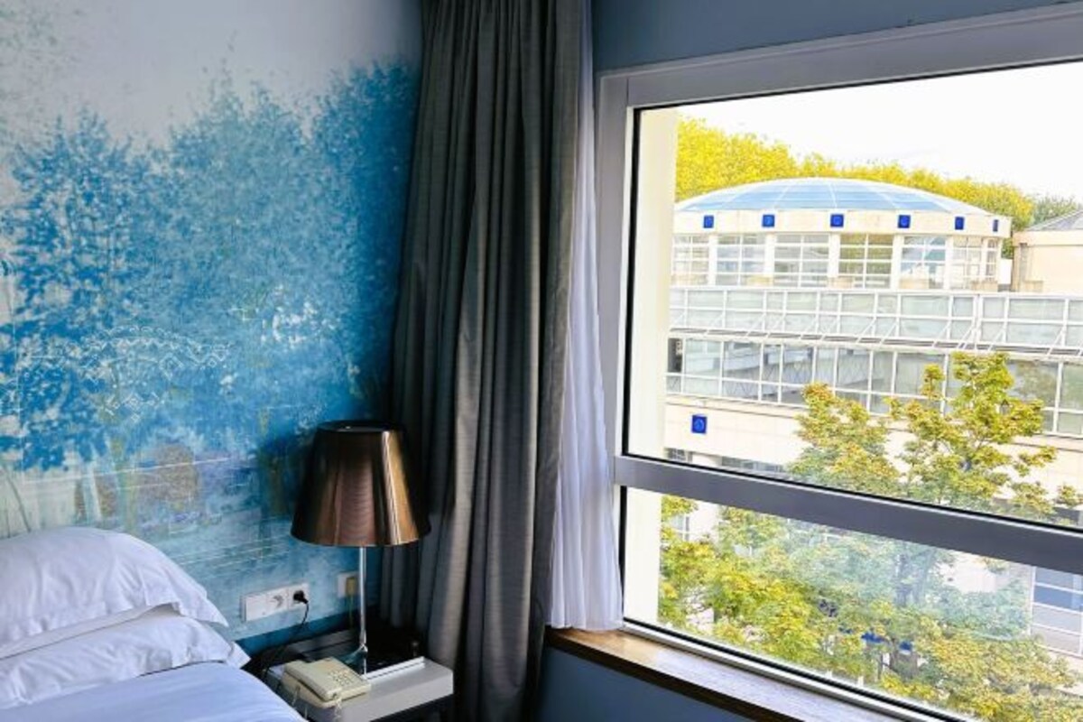 Down comforters, Select Comfort beds, minibar, in-room safe