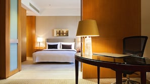 1 Schlafzimmer, Minibar, Zimmersafe, Schreibtisch
