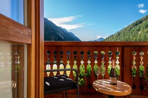 Phòng Suite Deluxe, phòng tắm hơi | Hiên