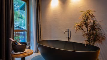 Suite Deluxe, sauna | Servicios de la habitación