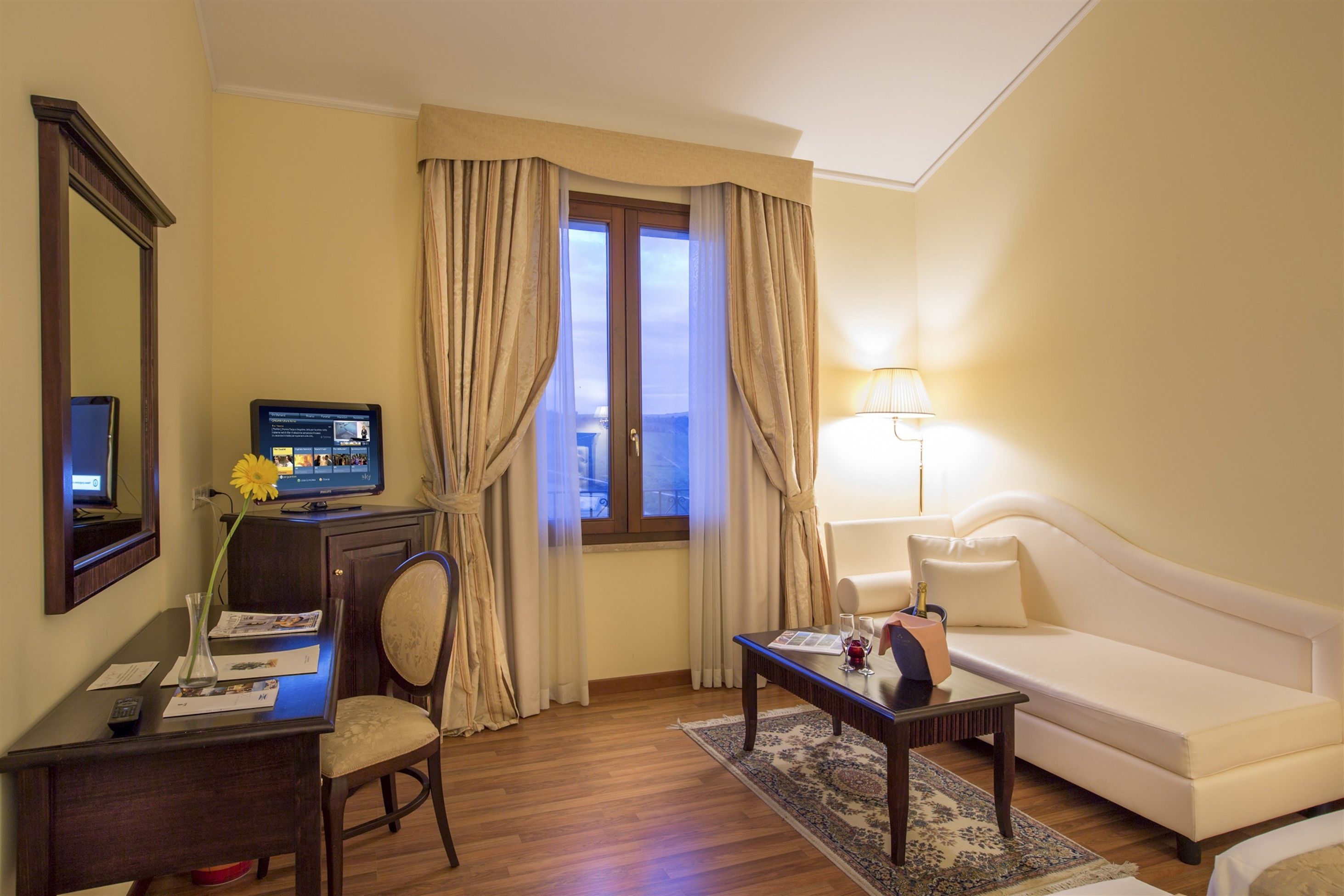 deluxe room, hill view | 1 bedroom, minibar, in-room safe, individually furnished