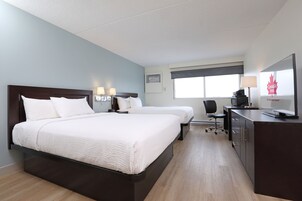 Deluxe Double Room | 1 bedroom, desk, iron/ironing board, free WiFi