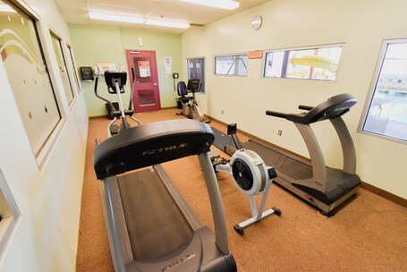 Canad Inns Destination Centre Polo Park - Image 25