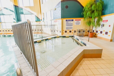 Canad Inns Destination Centre Polo Park - Image 11
