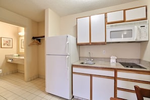 Fridge, microwave, coffee/tea maker