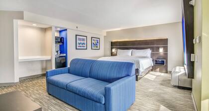 Holiday Inn Express & Suites Longview North by IHG