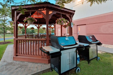 Sonesta Simply Suites Nanuet - Image 10