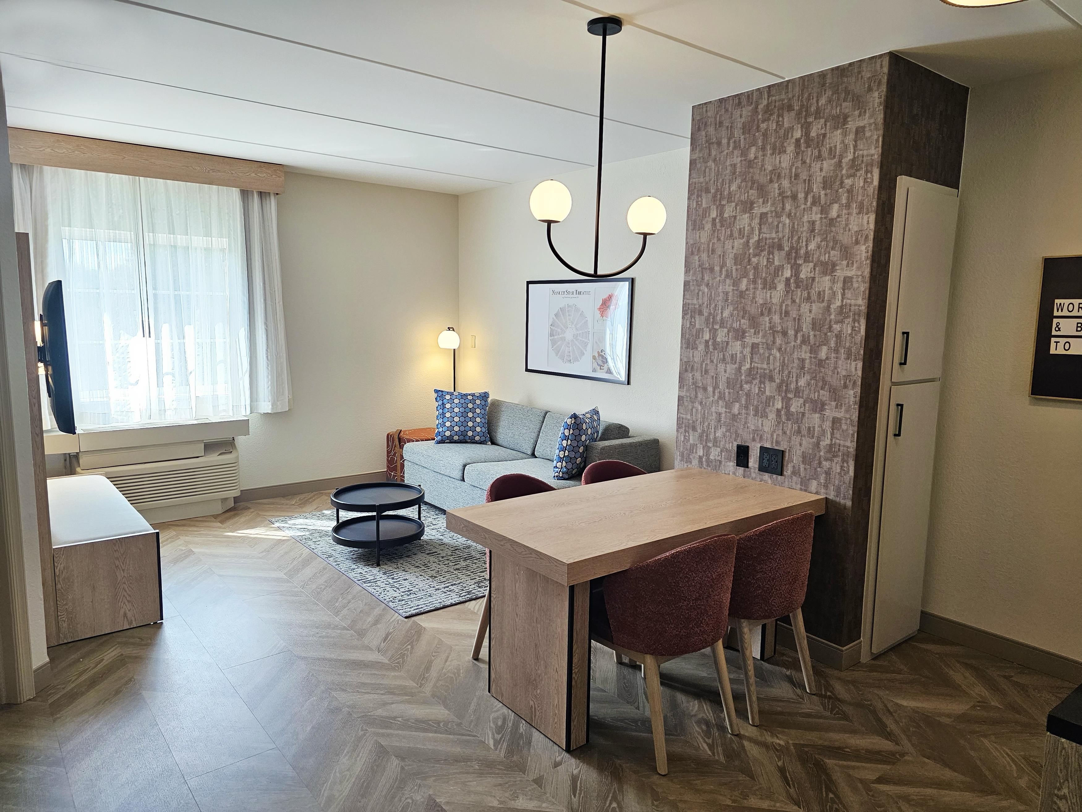 Suite, 1 King Bed with Sofa bed (One Bedroom Suite - King) | Hypo-allergenic bedding available, desk, laptop workspace