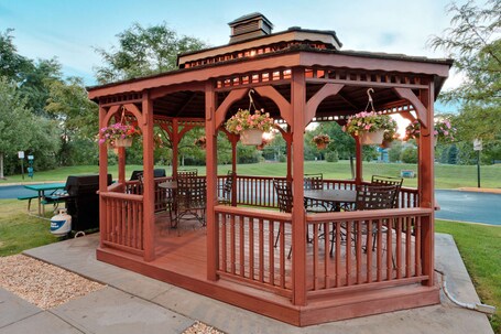 Sonesta Simply Suites Nanuet - Image 14