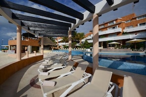 Sundeck