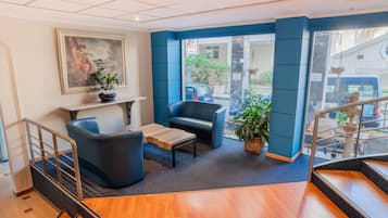 Sala de estar en el lobby