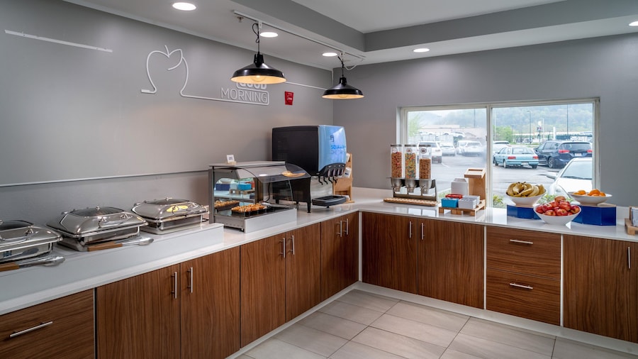 Holiday Inn Express Charleston-Kanawha City by IHG