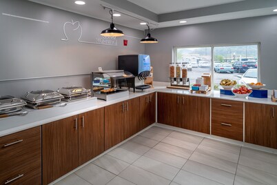 Holiday Inn Express Charleston-Kanawha City by IHG