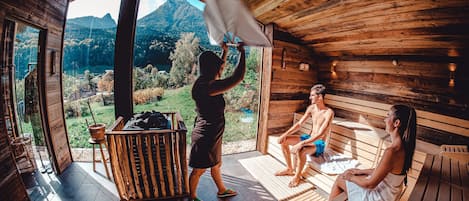 Sauna, Dampfbad, Körperbehandlungen, Ganzkörperwickelbehandlung