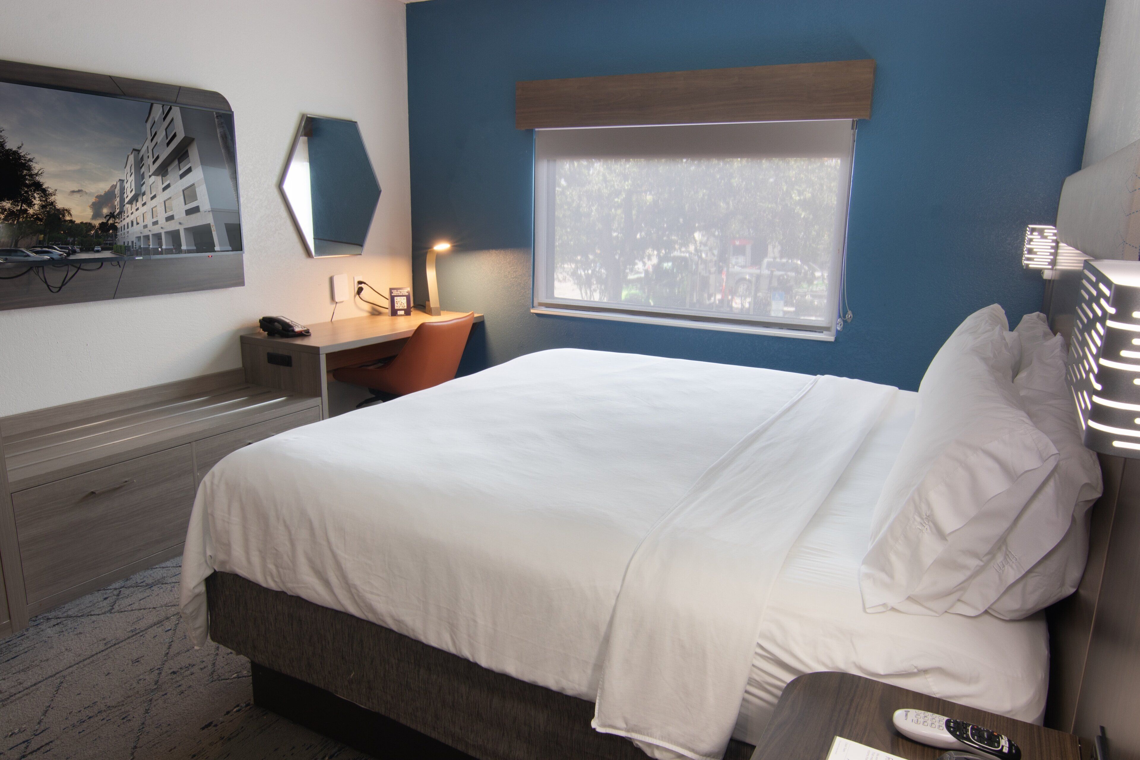 suite, 2 bedrooms | in-room safe, desk, iron/ironing board, free cots/infant beds