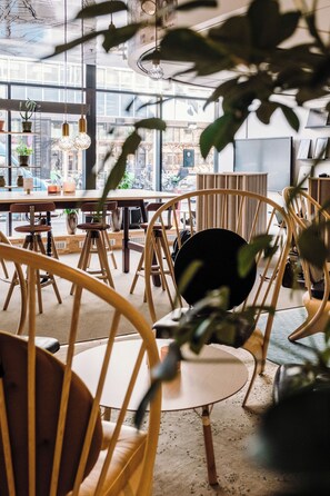Sittområde i lobbyn