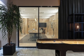 Meeting facility