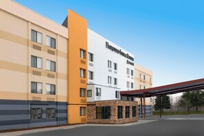 Exterior - Fairfield Inn & Suites Albany East Greenbush (East Greenbush)