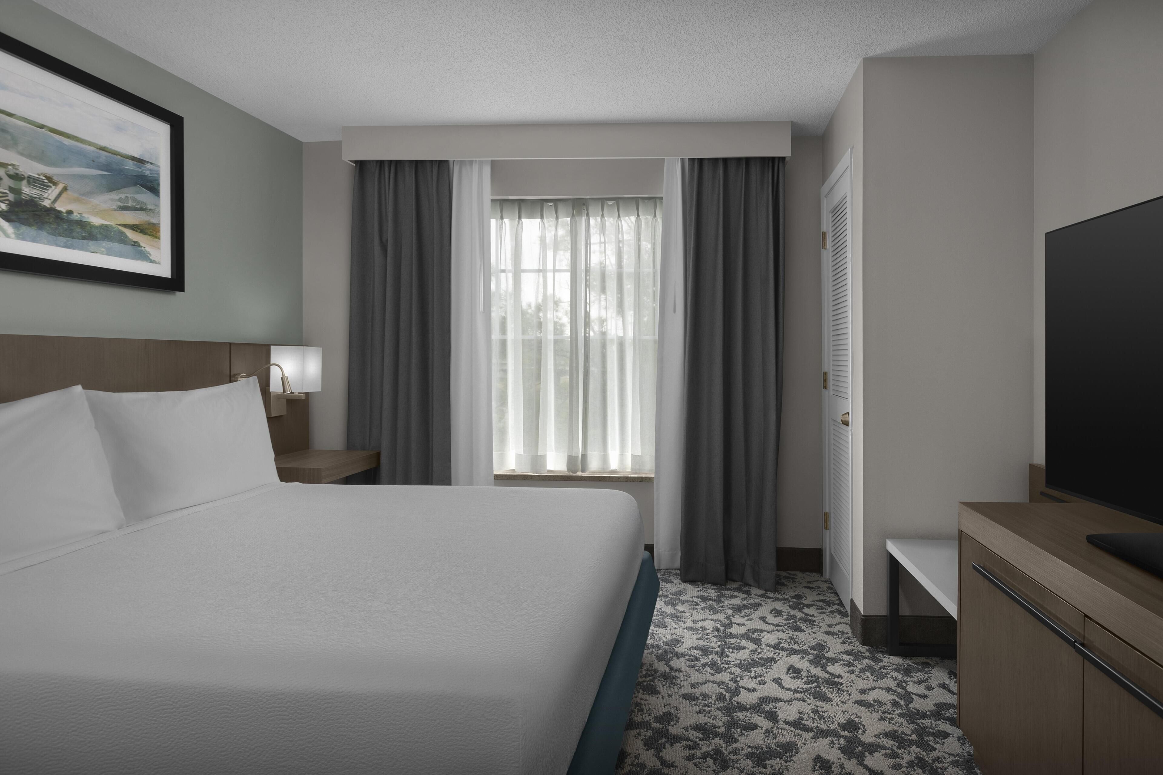 In-room safe, iron/ironing board, free WiFi, bed sheets