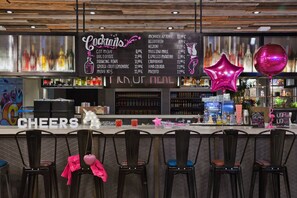Bar (in der Unterkunft)