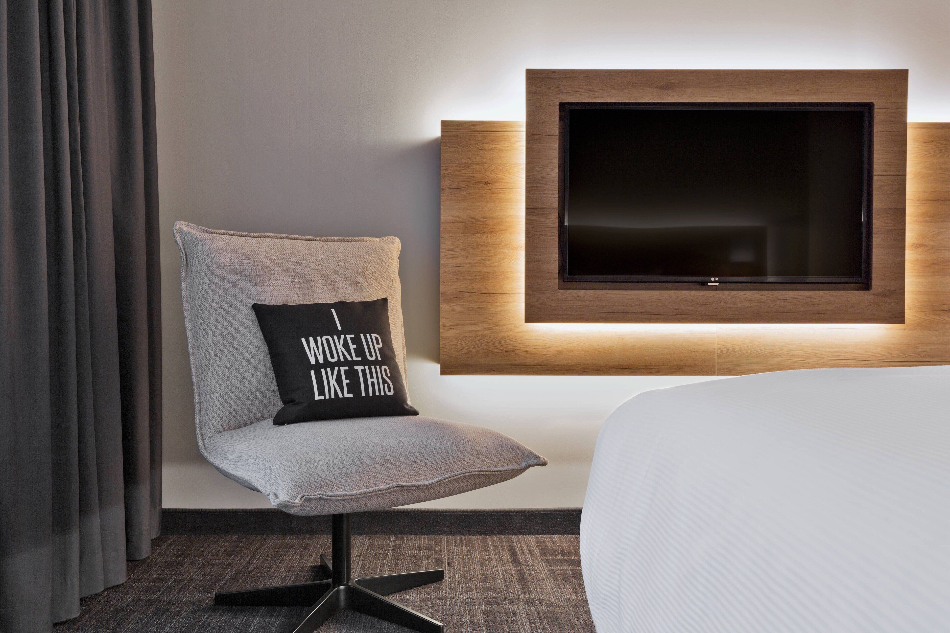 free cots/infant beds, free wifi, bed sheets, alarm clocks