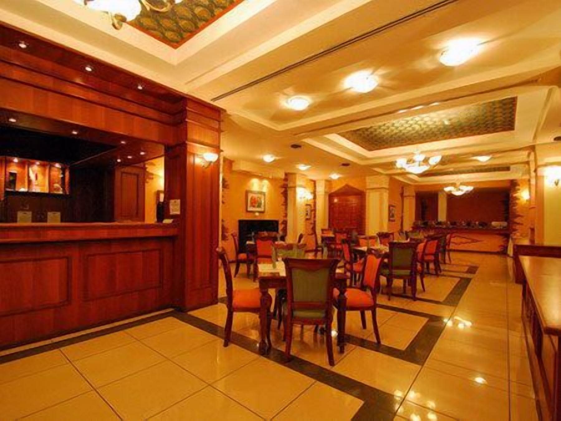 3 restaurants, breakfast, lunch, dinner served; Indian cuisine