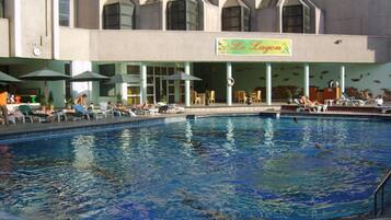 Seasonal outdoor pool