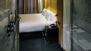 1 habitación, minibar y caja de seguridad en la habitación
