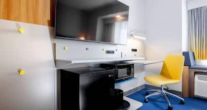 Microtel Inn & Suites by Wyndham Springville