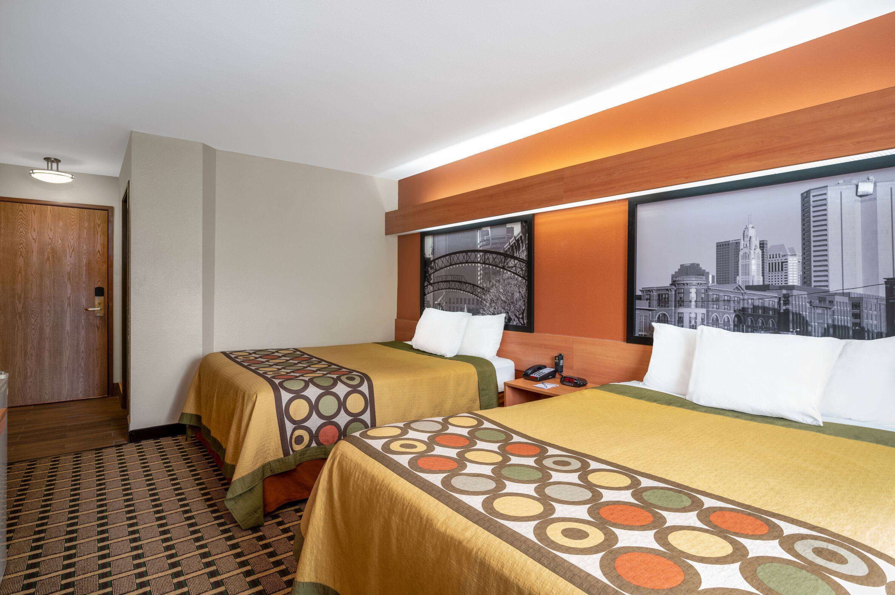 Photo - Super 8 by Wyndham Columbus West
