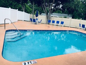 Outdoor pool, pool umbrellas