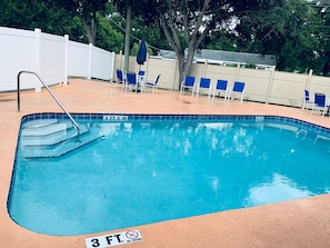 Outdoor pool, pool umbrellas