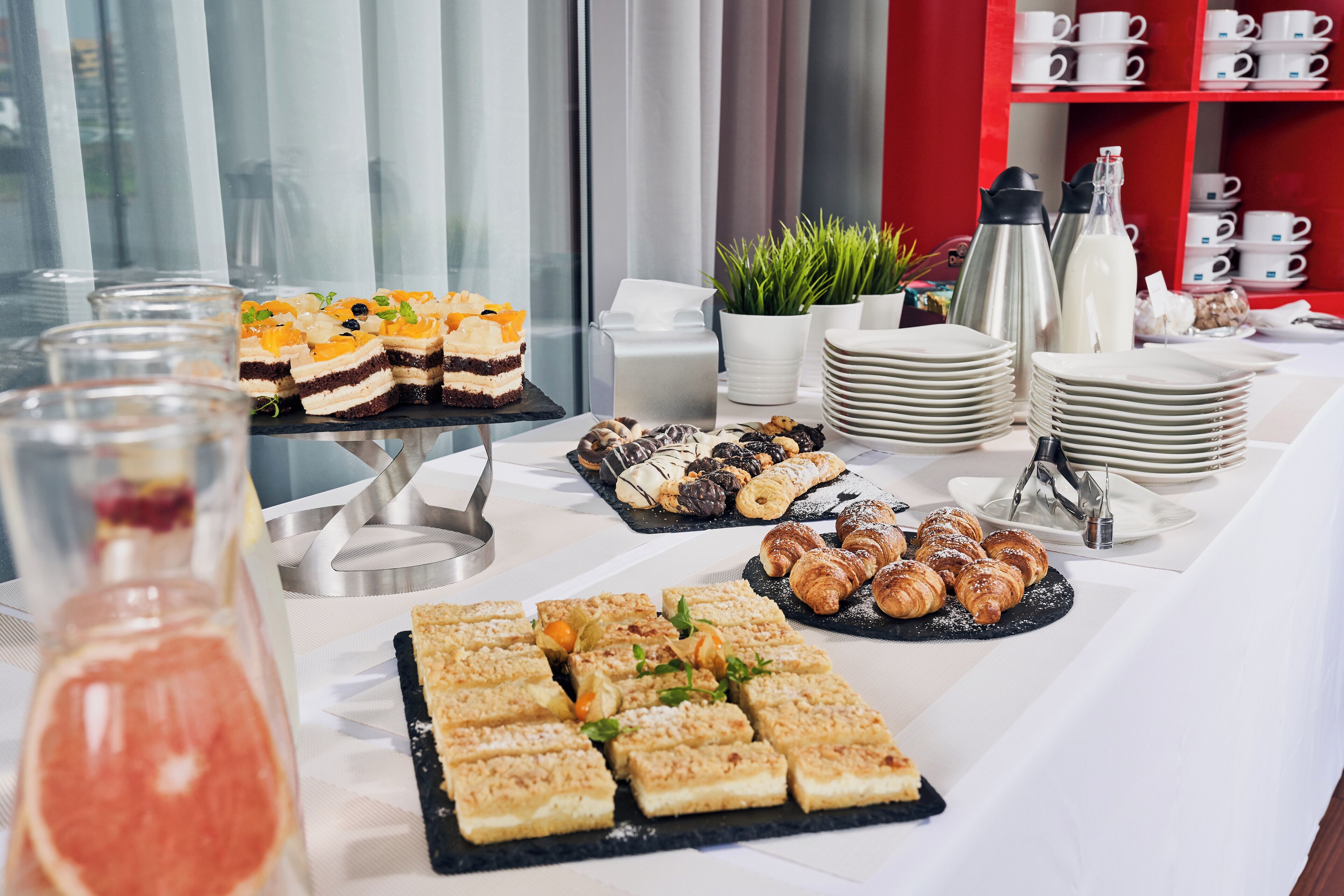 breakfast, lunch and dinner served