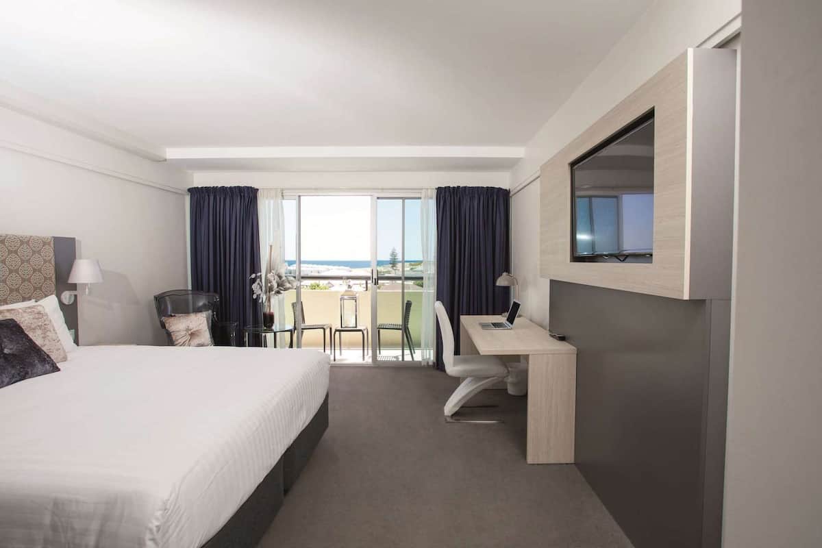 Minibar, in-room safe, desk, blackout drapes