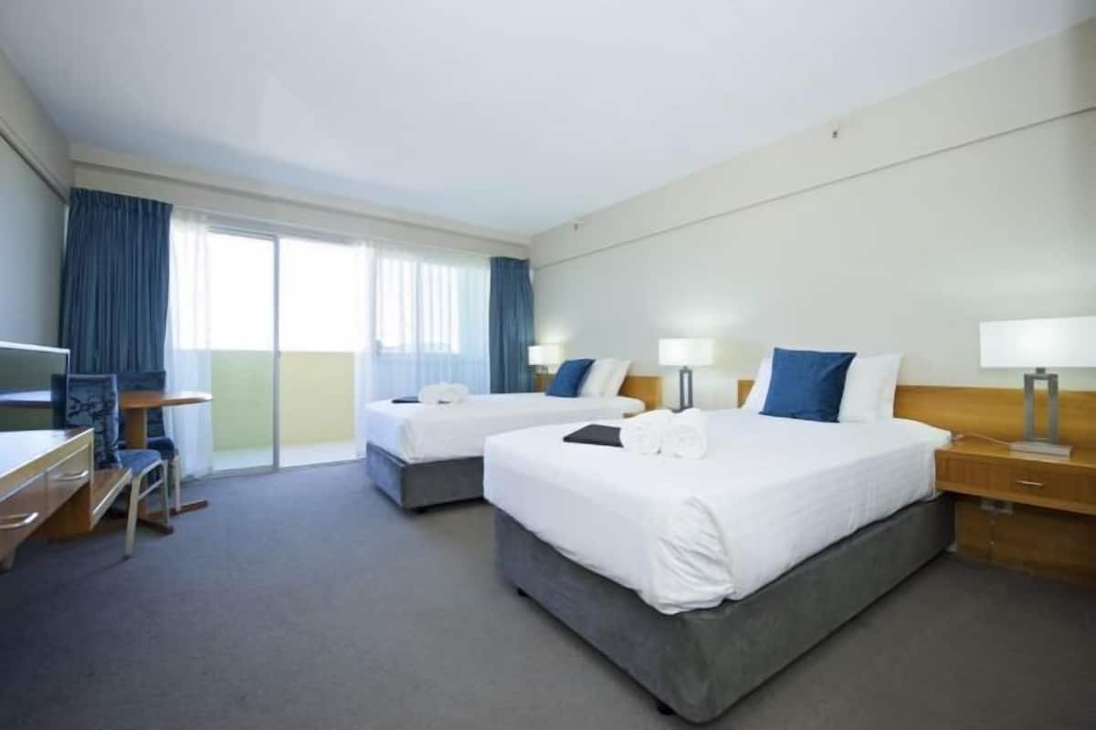 1 Schlafzimmer, Minibar, Zimmersafe, Schreibtisch