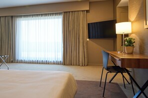 Suite júnior, 1 llit de matrimoni gran i sofà llit, vistes a la ciutat | Vista des de l'habitació