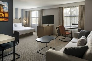 Premium bedding, in-room safe, desk, iron/ironing board