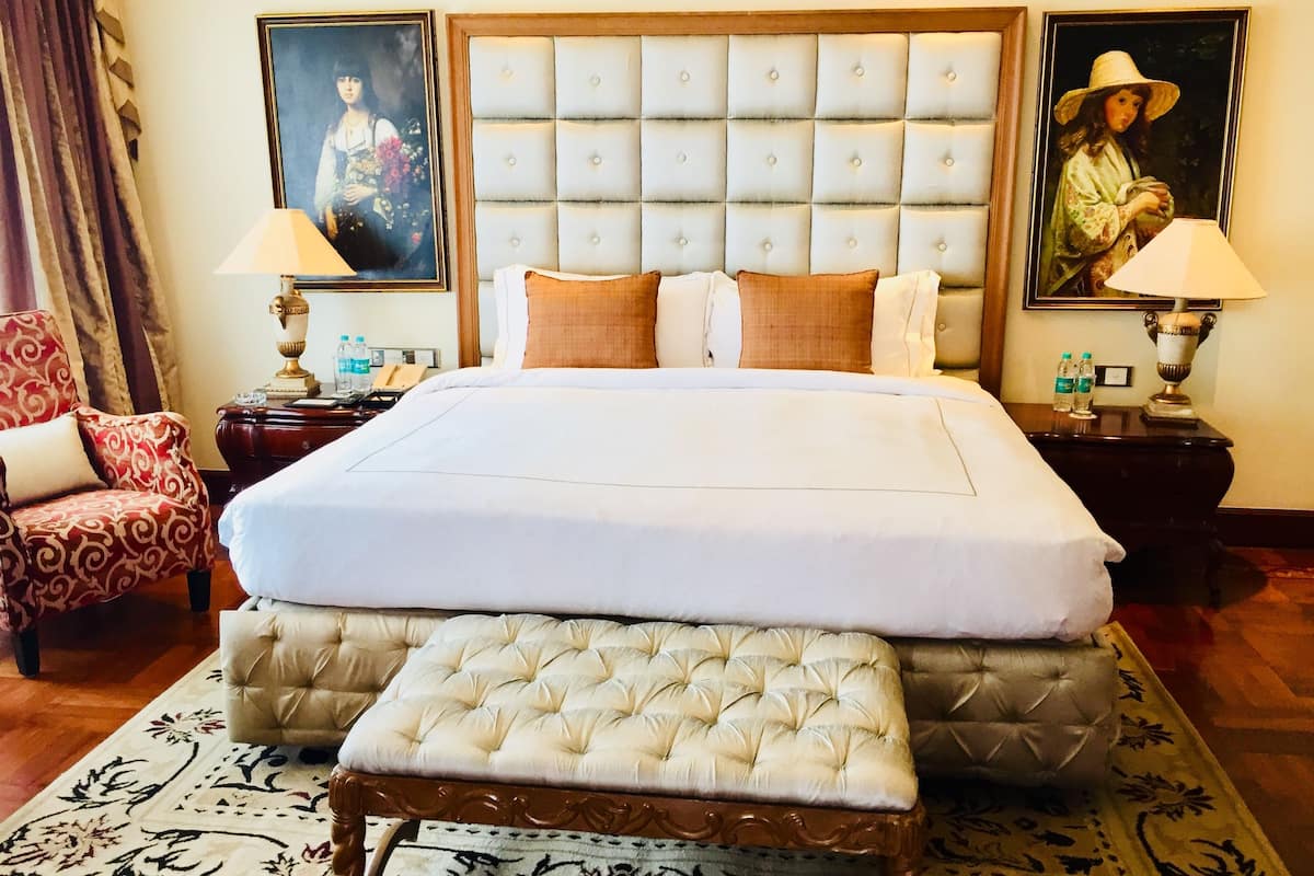 luxury suite, 1 king bed, terrace | premium bedding, memory-foam beds, minibar, in-room safe