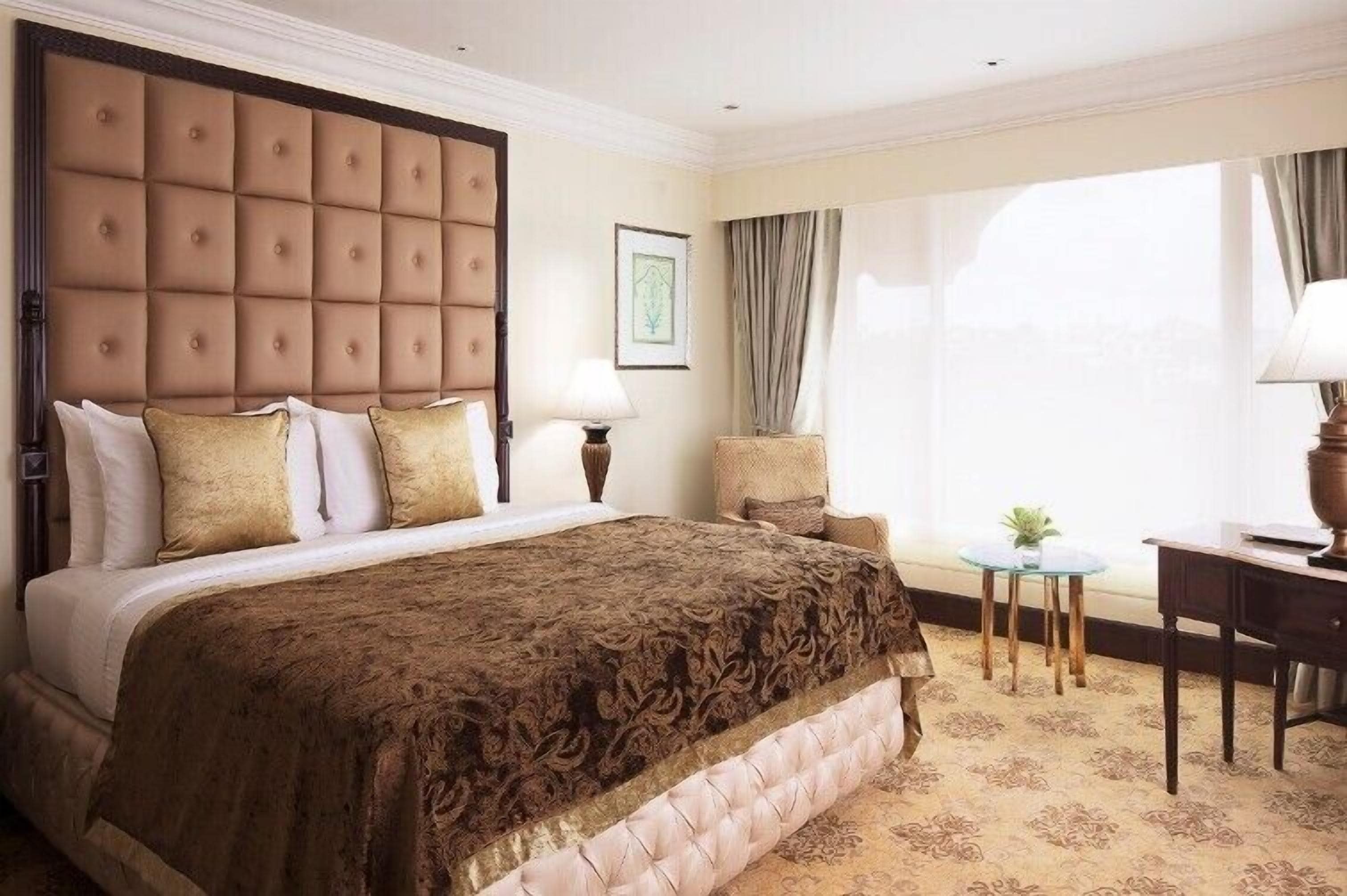 Luxury Suite, 1 King Bed, Terrace | Premium bedding, memory foam beds, minibar, in-room safe